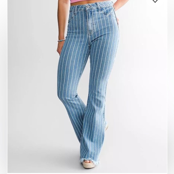 Cello Jeans High Rise Striped Flare Stretch Jean Size 11 - Picture 1 of 7